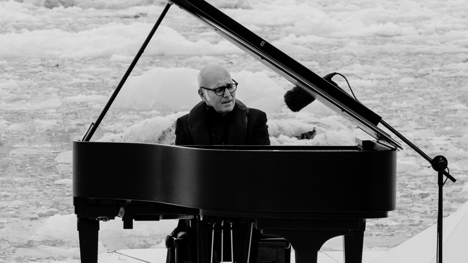 Crowd at a Ludovico Einaudi show